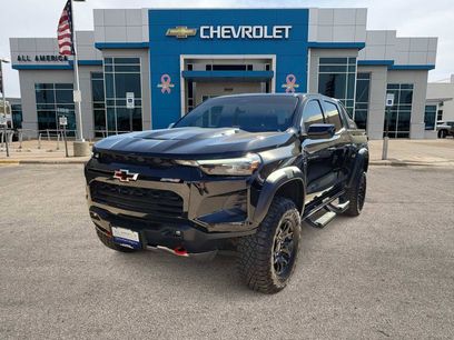 Used 2025 Chevrolet Colorado ZR2 w/ Midnight Edition