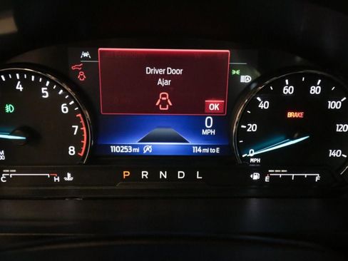 Used 2021 Ford Explorer XLT w/ Equipment Group 202A RWD image 16