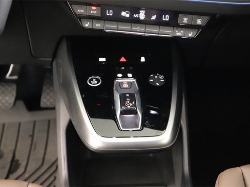 Certified 2022 Audi Q4 e-tron Premium Plus image 22