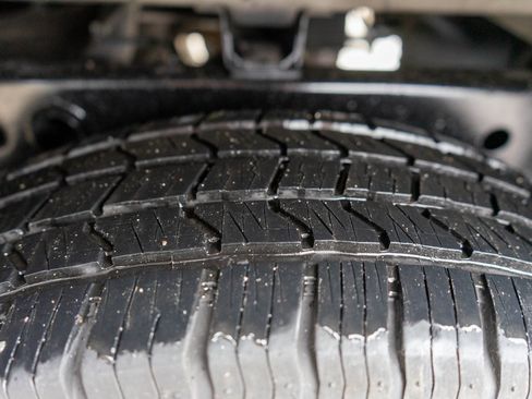 Used 2018 Nissan Frontier SV image 33