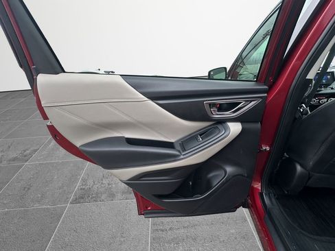 Used 2024 Subaru Forester Limited image 15