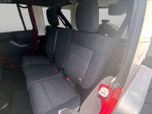 Used 2012 Jeep Wrangler Unlimited Sport AWD/4WD image 20