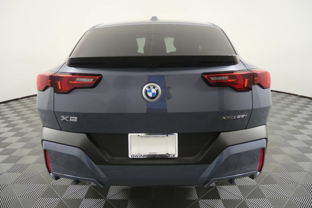 Certified 2025 BMW X2 xDrive28i AWD/4WD image 5