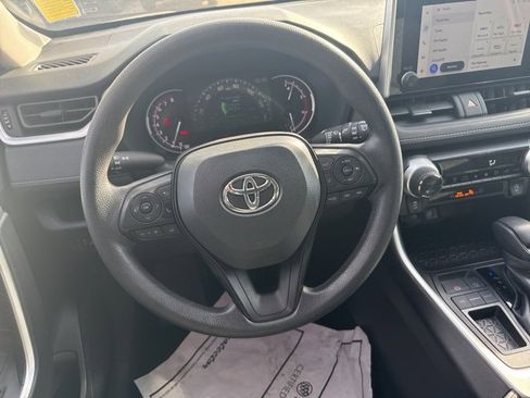 Used 2024 Toyota RAV4 XLE image 22