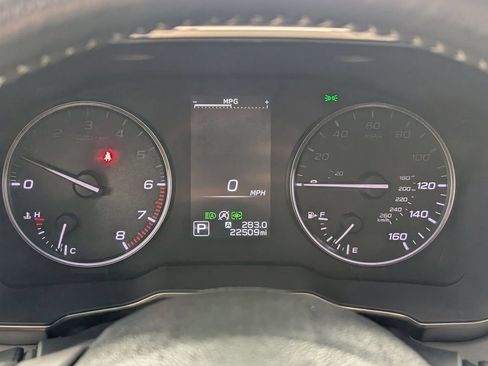 Used 2025 Subaru Outback Limited AWD/4WD image 19