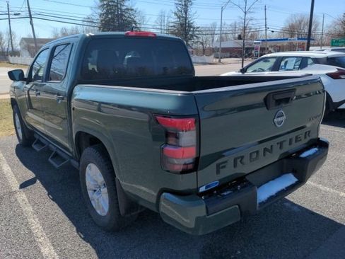 Used 2022 Nissan Frontier SV AWD/4WD image 7