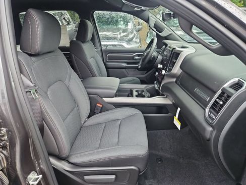 New 2026 RAM 1500 4x4 Crew Cab image 16
