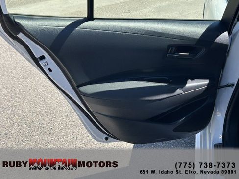 Used 2022 Toyota Corolla LE w/ Carpet Mat Package (TMS) FWD image 19