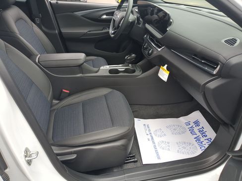 New 2026 Buick Envista Preferred w/ Advanced Safety Package FWD image 25