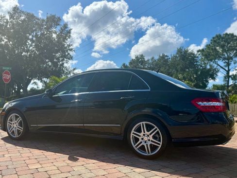 Used 2010 Mercedes-Benz E 350 4MATIC Sedan image 3
