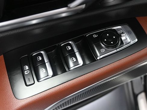 Certified 2025 Kia Telluride SX Prestige AWD/4WD image 10