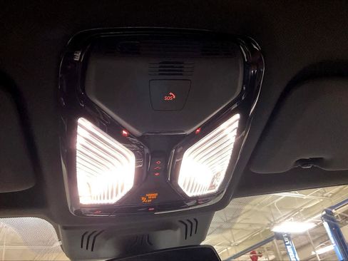 Used 2021 BMW X5 M50i w/ Executive Package image 36