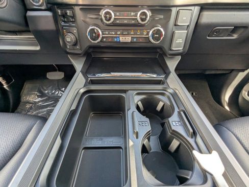 New 2026 Ford F250 Lariat w/ Black Appearance Package image 25