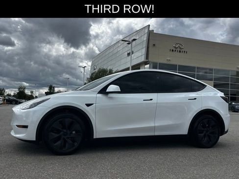 Used 2024 Tesla Model Y Long Range AWD/4WD image 2