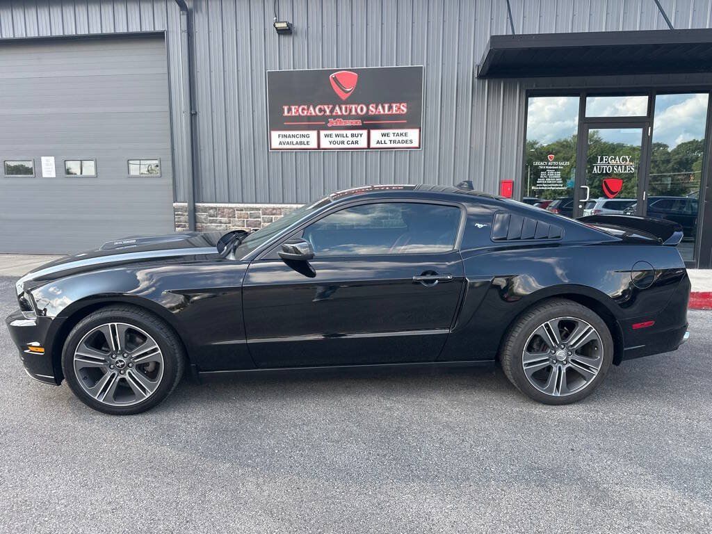 Used 2014 Ford Mustang Coupe w/ V6 Performance Package RWD image 2
