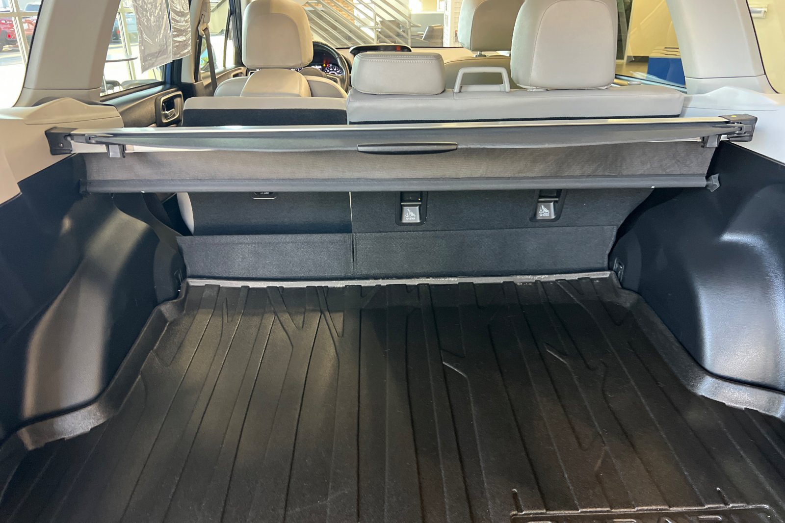 Used 2017 Subaru Forester 2.5i Limited AWD/4WD image 14