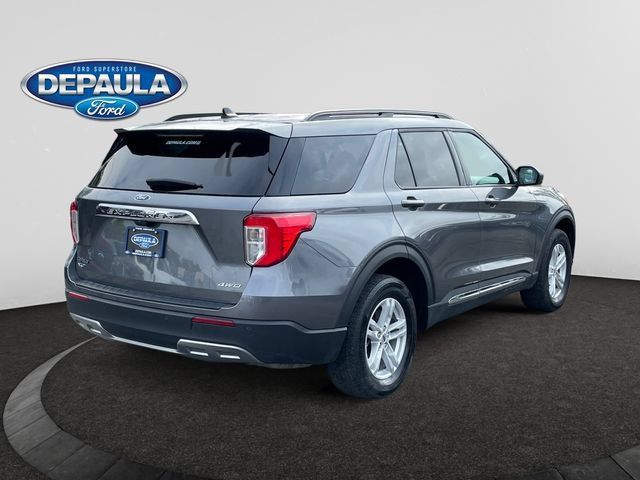 Used 2024 Ford Explorer XLT w/ Equipment Group 202A AWD/4WD image 7
