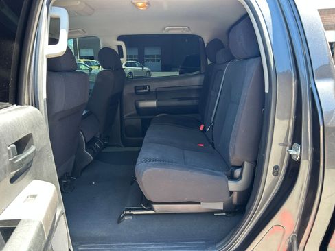 Used 2013 Toyota Tundra 4x4 CrewMax w/ Tow Pkg image 25