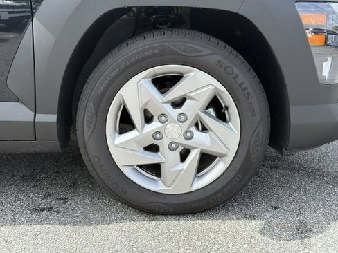 New 2026 Hyundai Kona SE FWD image 14