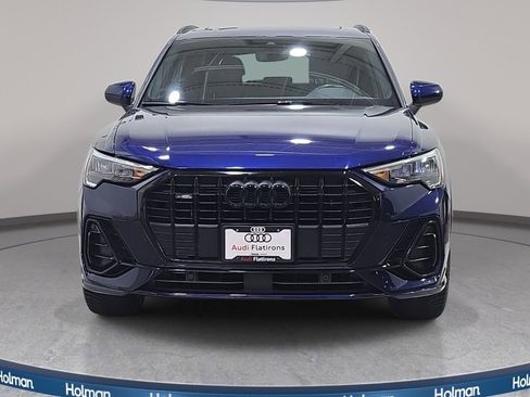 Used 2021 Audi Q3 2.0T Premium w/ Convenience Package AWD/4WD image 3