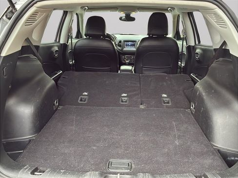 Used 2020 Jeep Compass Latitude w/ Popular Equipment Group image 25