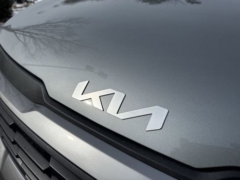 New 2026 Kia Sportage LX image 3