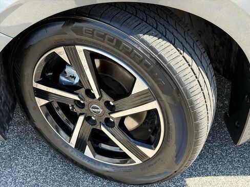 Used 2024 Nissan Sentra SV w/ All-Weather Package FWD image 14