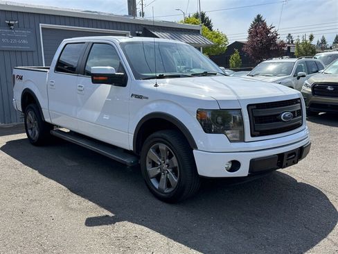 Used 2014 Ford F150 FX4 w/ Equipment Group 402A Luxury AWD/4WD image 6