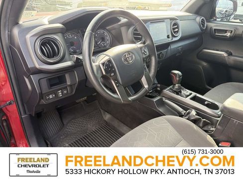 Used 2018 Toyota Tacoma TRD Off-Road image 25