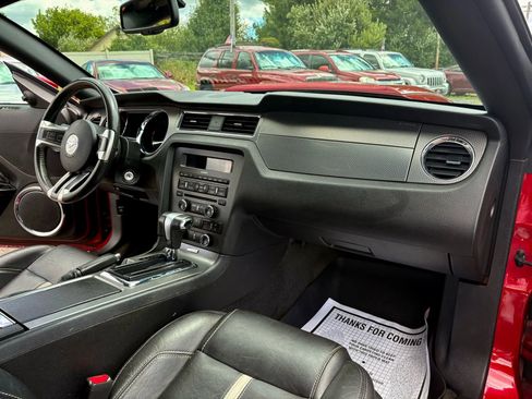 Used 2012 Ford Mustang GT Premium image 25