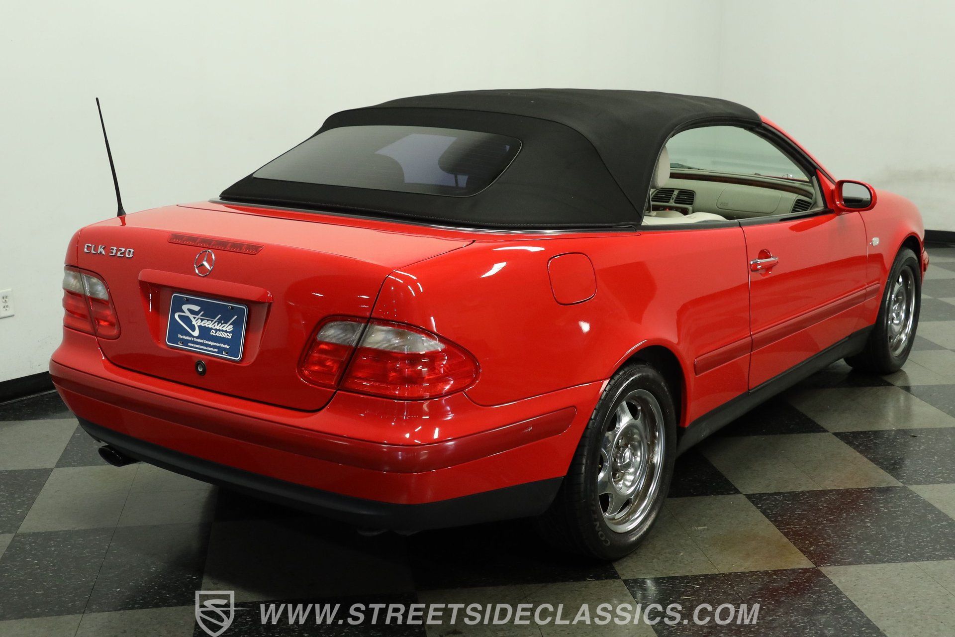 Used 1999 Mercedes-Benz CLK 320 Cabriolet image 11