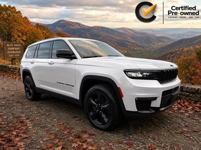 Certified 2023 Jeep Grand Cherokee L Limited w/ Black Appearance Package