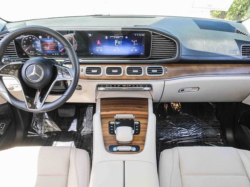 Certified 2024 Mercedes-Benz GLS 450 4MATIC image 14