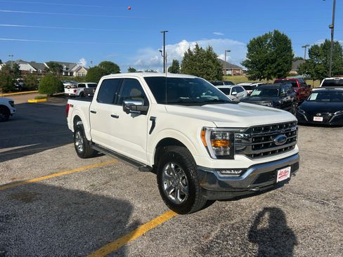 Used 2023 Ford F150 Lariat w/ Trailer Tow Package AWD/4WD image 3
