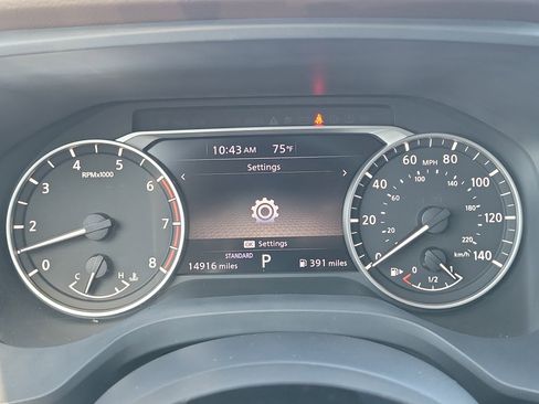 Certified 2022 Nissan Rogue SV FWD image 25