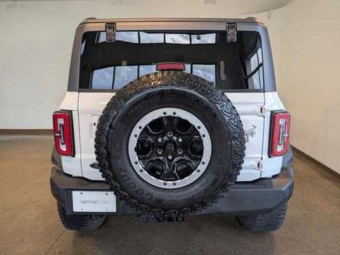 Used 2023 Ford Bronco Outer Banks w/ Sasquatch Package image 4