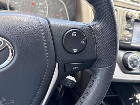 Used 2015 Toyota RAV4 LE FWD image 22