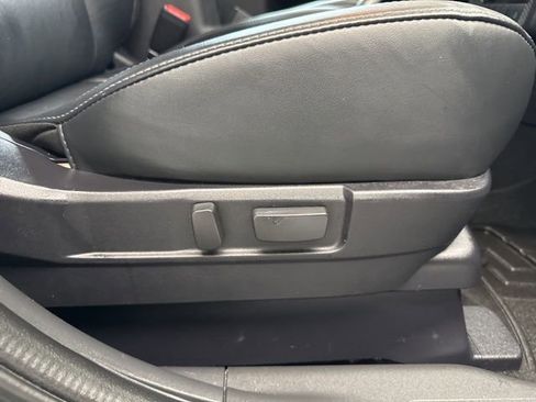 Used 2021 Mitsubishi Outlander SEL image 13