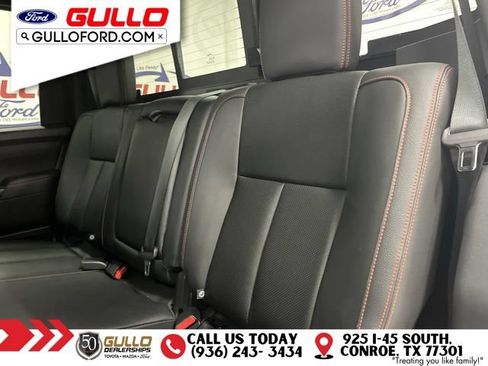 Used 2023 Nissan Titan PRO-4X w/ Pro-4x Convenience Package AWD/4WD image 14