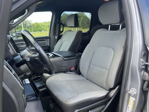 Used 2022 RAM 1500 Big Horn AWD/4WD image 17