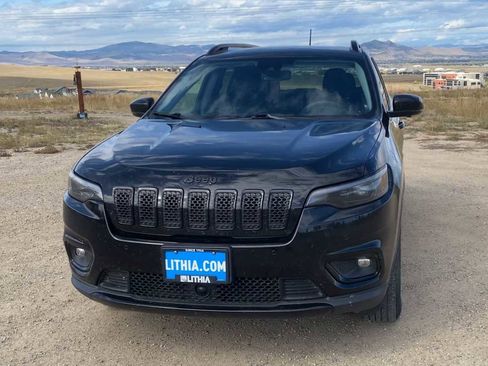 Certified 2023 Jeep Cherokee Altitude Lux image 3