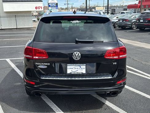 Used 2014 Volkswagen Touareg VR6 image 4