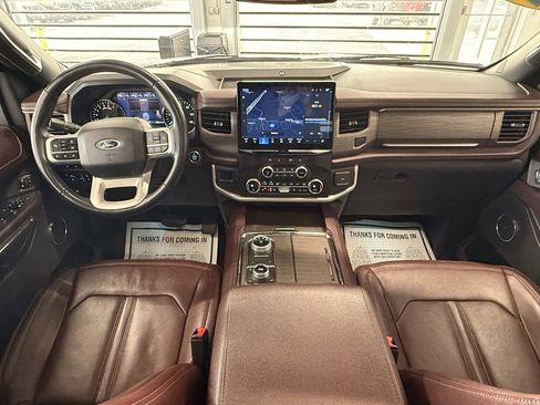 Used 2024 Ford Expedition Max Limited image 32