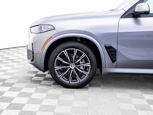 Used 2024 BMW X5 xDrive40i w/ M Sport Package AWD/4WD image 36