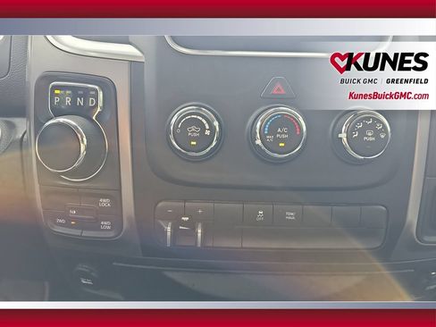 Used 2022 RAM 1500 Classic SLT AWD/4WD image 23