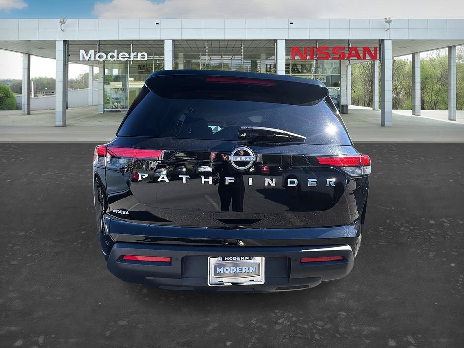 Certified 2025 Nissan Pathfinder SV FWD image 4