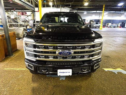 Used 2024 Ford F350 Platinum w/ Tremor Off-Road Package AWD/4WD image 2