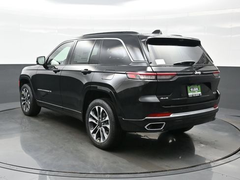 New 2025 Jeep Grand Cherokee Overland w/ Luxury Tech Group IV image 4