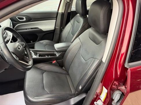 Used 2022 Jeep Compass Latitude AWD/4WD image 8