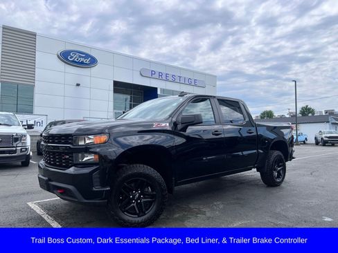 Used 2022 Chevrolet Silverado 1500 Custom Trail Boss w/ LPO, Dark Essentials Package AWD/4WD image 1